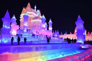 Lễ hội tuyết tại Sapporo ở Hokkaido Nhật Bản