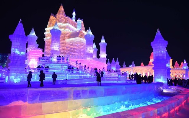 Lễ hội tuyết tại Sapporo