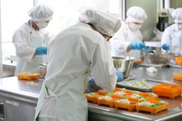 Việc làm Nhật Bản – chế biến cơm hộp tại Ibaraki
